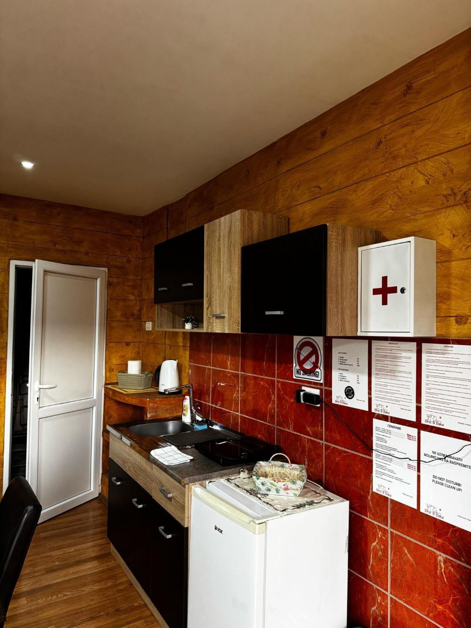 Apartments Vila Brzi & Beka Šabac Екстериор снимка